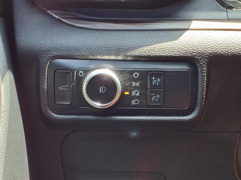 Used 2021 Ford Explorer Limited w/ Equipment Group 301A RWD image 22