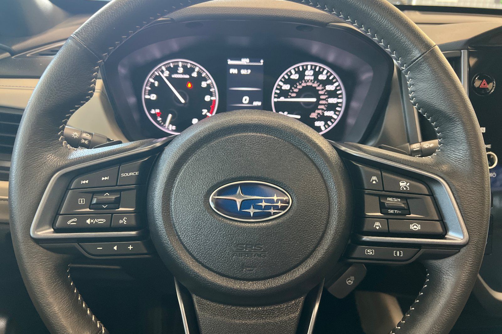 Used 2025 Subaru Forester Limited AWD/4WD image 23