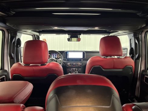 Used 2024 Jeep Wrangler Unlimited Rubicon 392 image 11