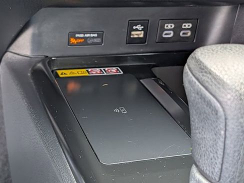 Used 2025 Toyota Camry LE image 17