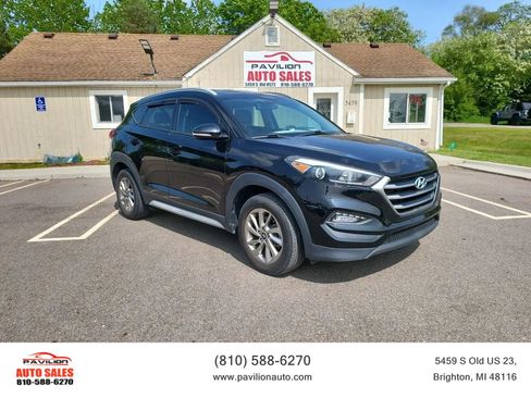 Used 2017 Hyundai Tucson SE Plus image 1