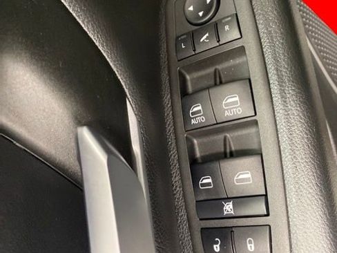 Used 2022 RAM 1500 Big Horn image 25