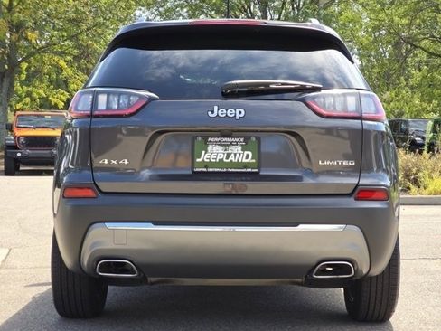 Used 2022 Jeep Cherokee Limited image 24