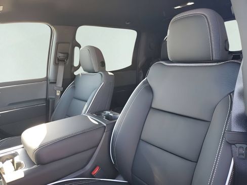 New 2026 GMC Sierra EV Elevation w/ Premium Package AWD/4WD image 31