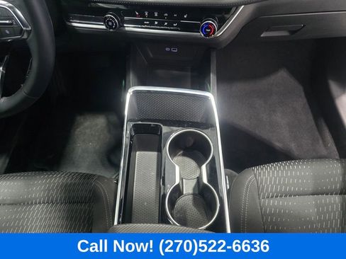 Used 2025 Chevrolet Equinox LT AWD/4WD image 30