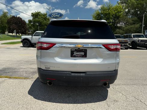 Used 2021 Chevrolet Traverse LT w/ LPO, Cargo Package AWD/4WD image 6