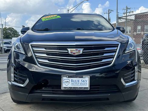 Used 2018 Cadillac XT5 AWD image 2