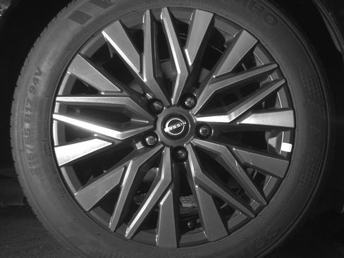 Used 2025 Nissan Altima 2.5 SV image 15