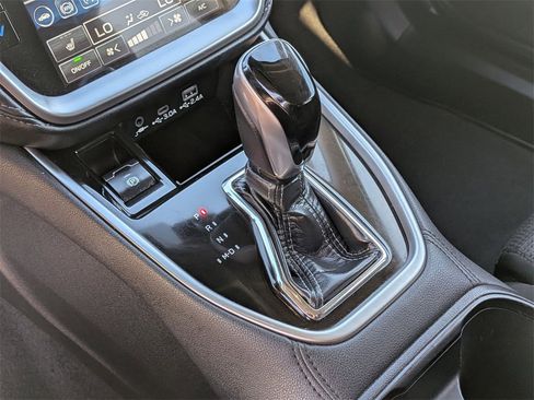 Used 2025 Subaru Outback Premium image 21