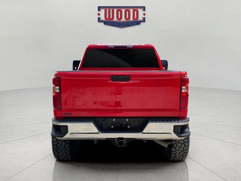 Used 2025 Chevrolet Silverado 2500 LT AWD/4WD image 3