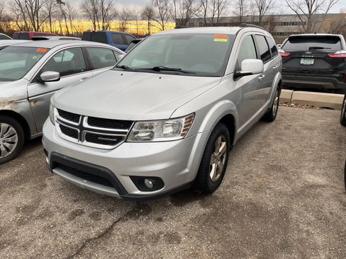 Used 2012 Dodge Journey SXT w/ Popular Equipment Group image 2