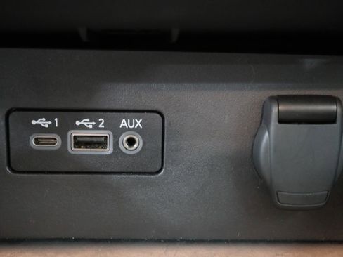 Used 2024 Nissan Altima 2.5 SV FWD image 20