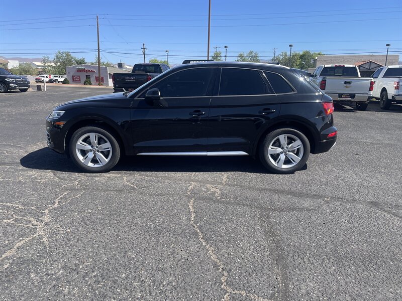 Used 2018 Audi Q5 2.0T Premium w/ Convenience Package AWD/4WD image 5