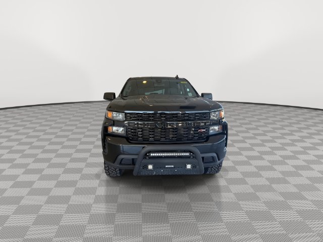 Used 2021 Chevrolet Silverado 1500 Custom Trail Boss w/ Midnight Edition AWD/4WD image 4