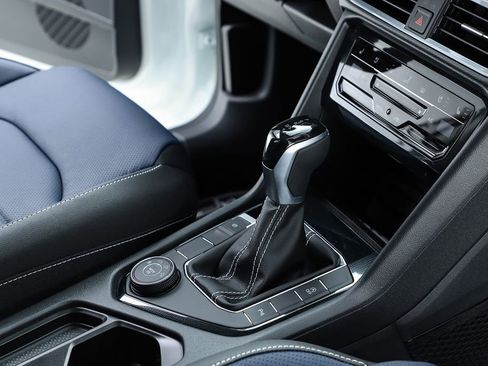 New 2025 Volkswagen Taos SEL image 73