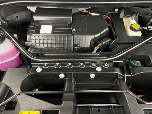 Used 2025 Volkswagen ID.4 Pro image 35