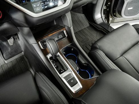 Used 2023 Subaru Ascent Touring w/ Popular Package #2A image 17