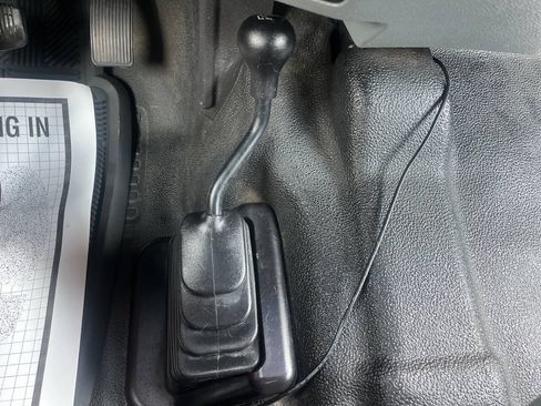 Used 2012 Ford F250 XL w/ PWR Equipment Group AWD/4WD image 26