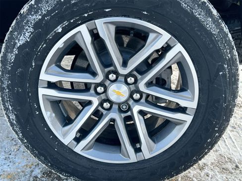 Used 2021 Chevrolet Colorado W/T w/ Custom Special Edition image 14