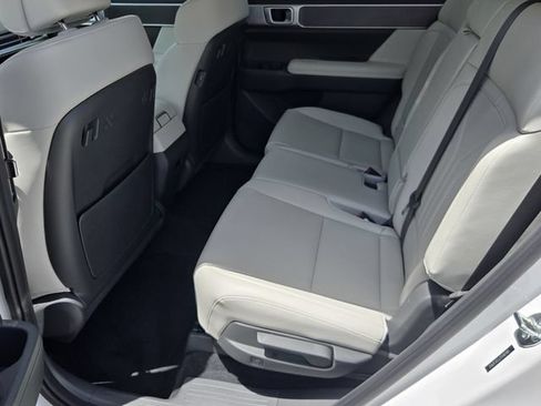 Used 2026 Hyundai Santa Fe SEL FWD image 11