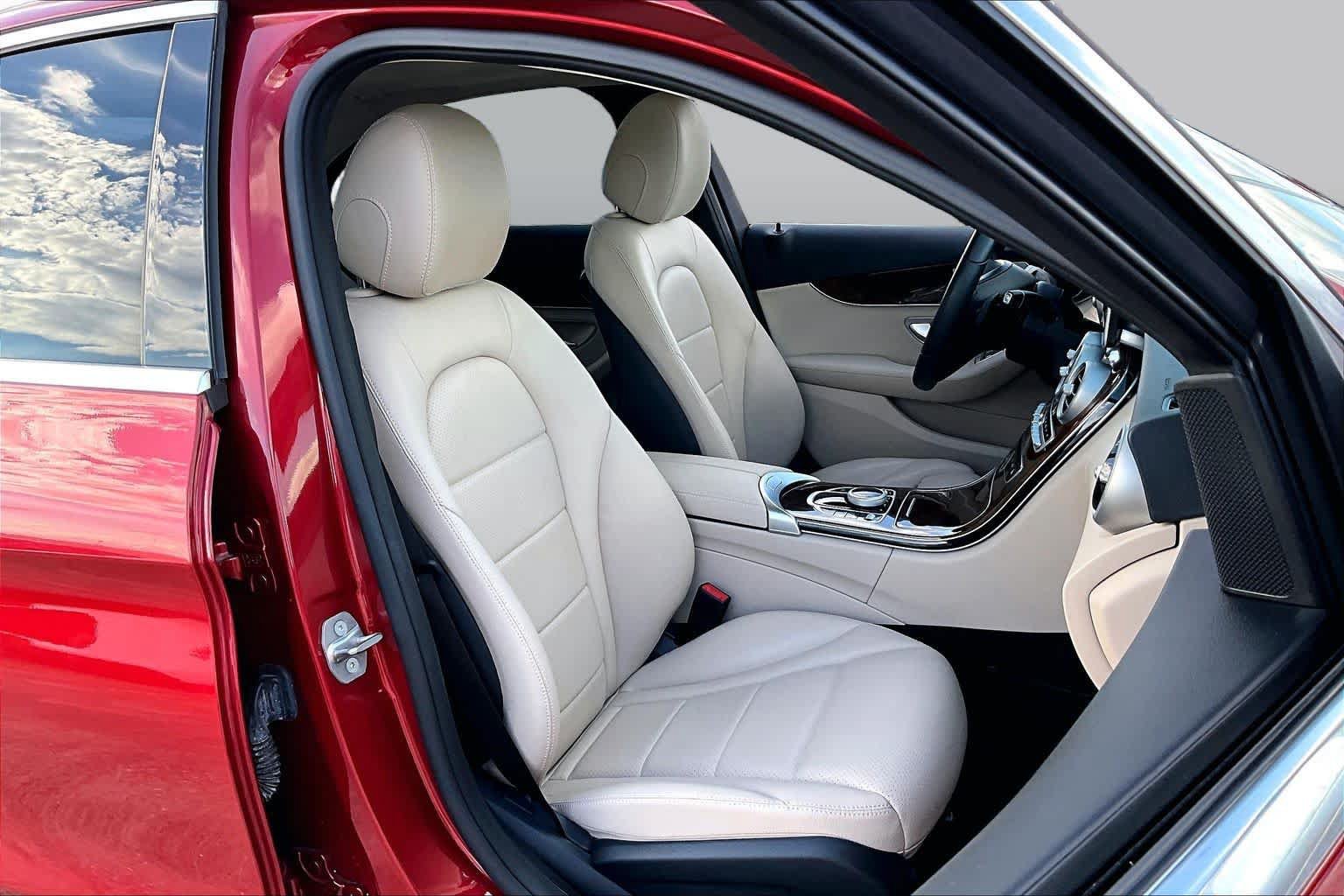 Used 2017 Mercedes-Benz C 300 Sedan image 9