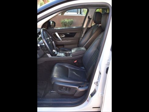 Used 2020 Land Rover Discovery Sport SE AWD/4WD image 15
