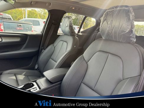 Used 2026 Volvo XC40 B5 Plus w/ Protection Package Premier image 13