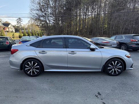 Used 2022 Honda Civic EX image 4