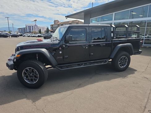 Used 2020 Jeep Gladiator Rubicon AWD/4WD image 2