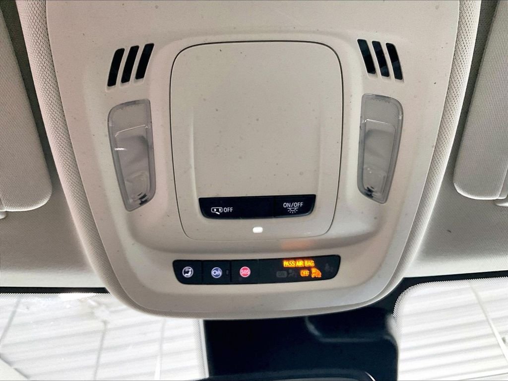 Used 2023 Buick Envision Preferred AWD/4WD image 26