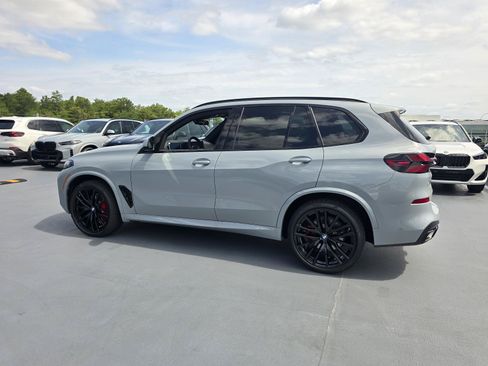 New 2026 BMW X5 xDrive40i w/ M Sport Package AWD/4WD image 6