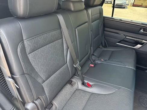 Used 2024 Toyota Sequoia Limited w/ Tow Technology Package AWD/4WD image 19