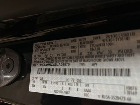 Used 2025 Ford Escape ST-Line image 24