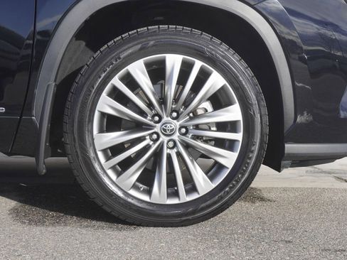 Used 2022 Toyota Highlander Platinum image 33