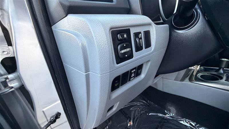 Used 2011 Toyota 4Runner Trail AWD/4WD image 29
