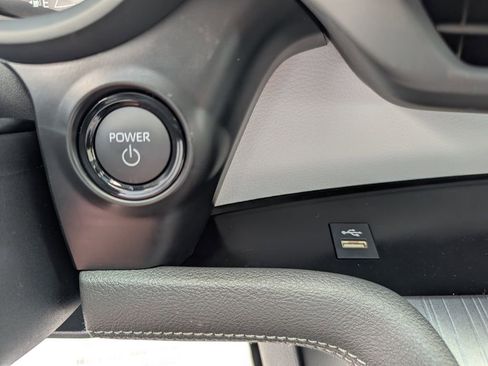 New 2026 Toyota Sienna XLE image 15