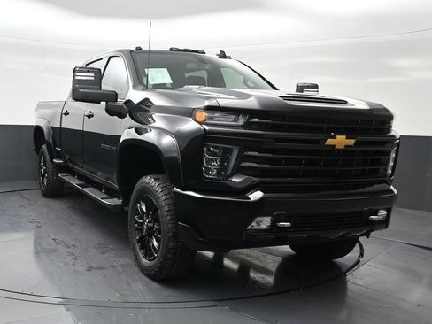 Used 2022 Chevrolet Silverado 2500 High Country w/ Z71 Off-Road Package image 8