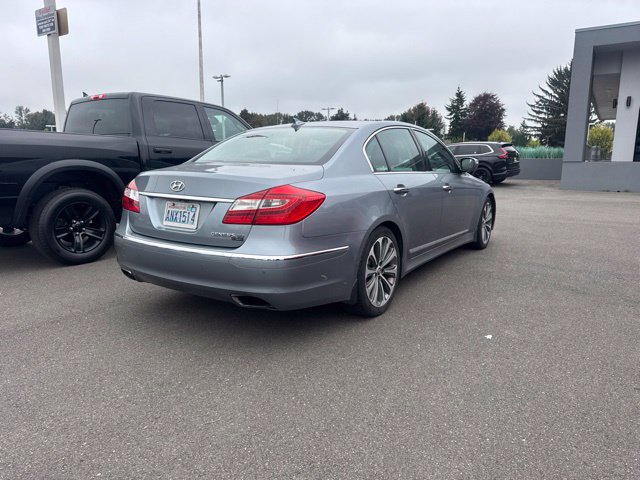 Used 2014 Hyundai Genesis 5.0 R-Spec RWD image 3