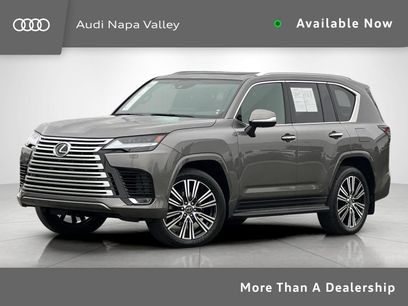 Used 2024 Lexus LX 600 4WD w/ Luxury Package
