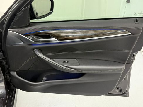 Used 2018 BMW 540i image 20