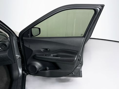 Used 2024 Nissan Kicks S FWD image 29