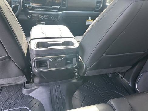 New 2025 Chevrolet Silverado 1500 High Country image 40