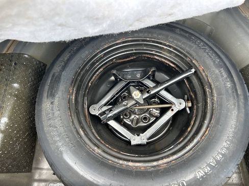 Used 2014 Dodge Avenger SE FWD image 20