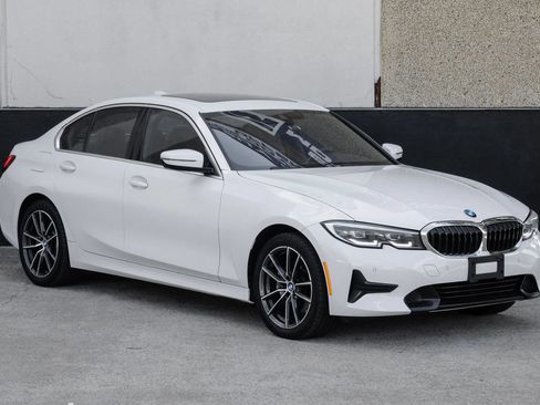 Used 2022 BMW 330i xDrive Sedan w/ Driving Assistance Package AWD/4WD image 8