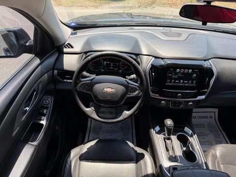 Used 2019 Chevrolet Traverse LT w/ LPO, Floor Liner Package AWD/4WD image 15