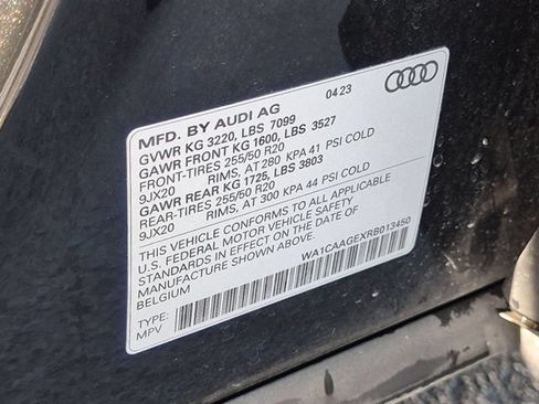 Used 2024 Audi Q8 e-tron Premium Plus w/ Premium Plus Package AWD/4WD image 24