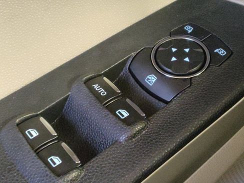 Used 2021 Ford EcoSport S FWD image 27