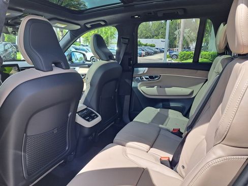 New 2026 Volvo XC90 B6 Ultra w/ Lounge Package image 5