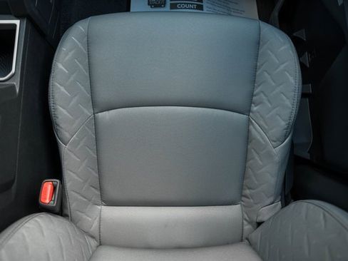 New 2025 Toyota Tacoma SR5 image 31