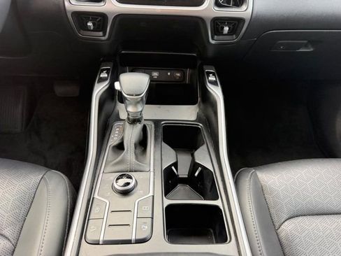 Certified 2023 Kia Sorento S image 15